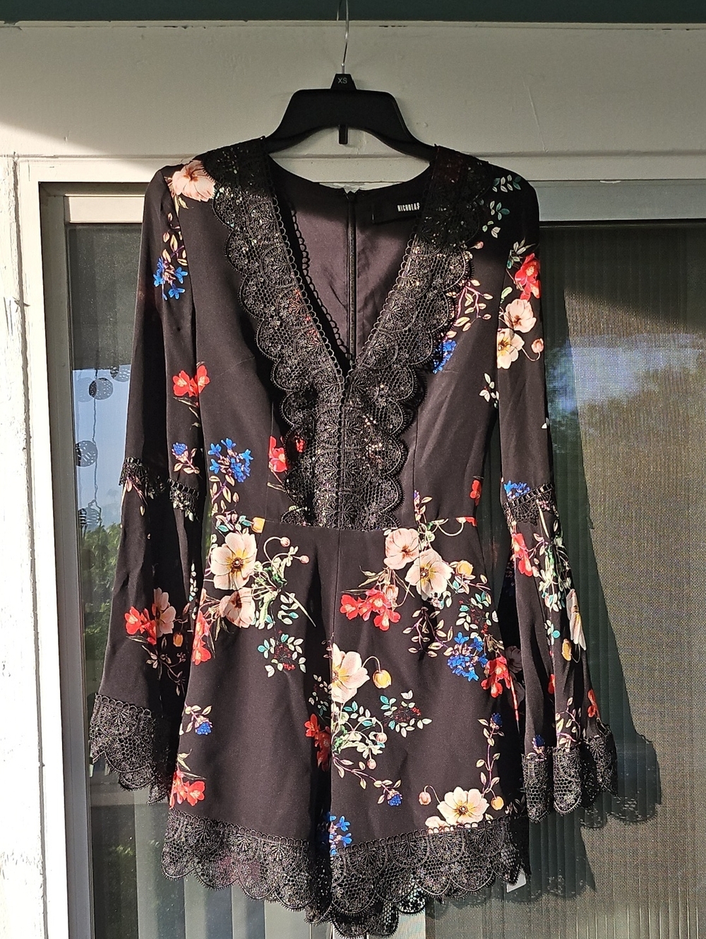 NICHOLAS Black Lace-Trim Floral Romper